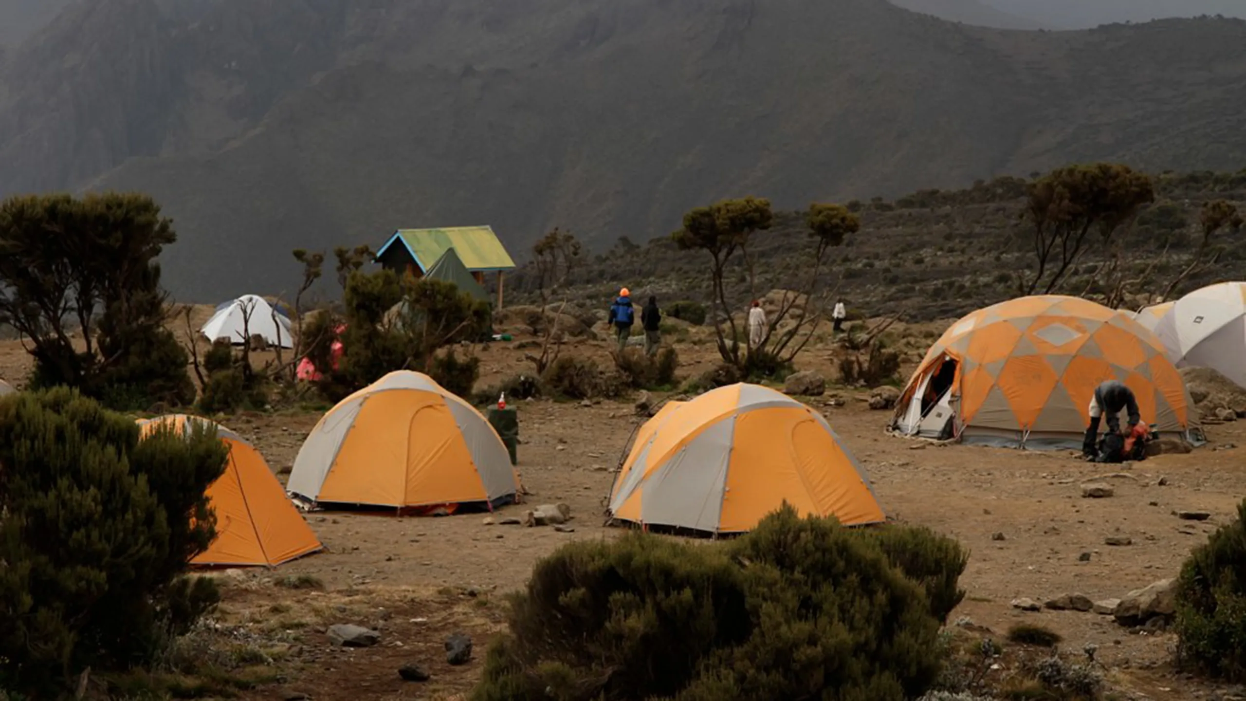 Shira hut – Barranco camp (12,960ft | 3950m)